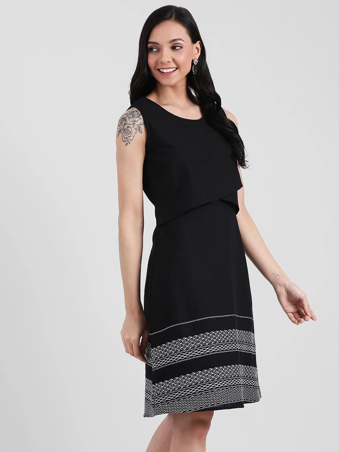 Black Solid Sheath Dress
