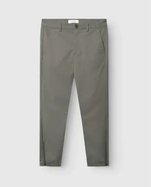 GABBA | Pisa Domo Cropped Chinohose | 0686 army