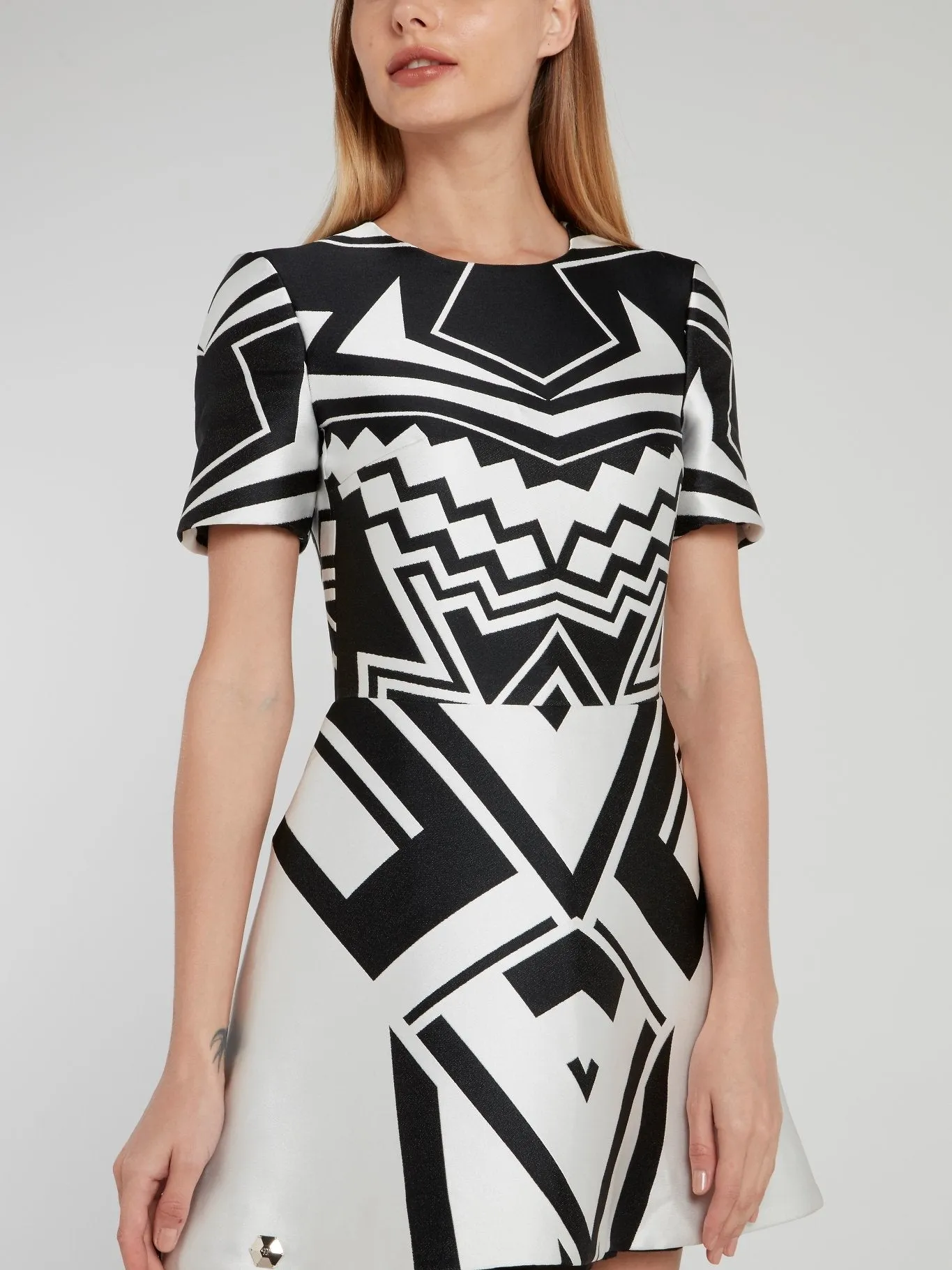 Geometric Short Sleeve Sheath Dress