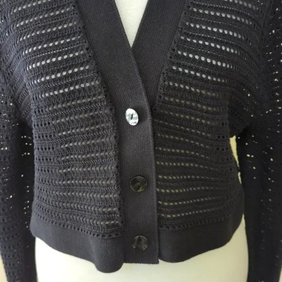 LIKE NEW Aritzia Babaton Black Visitor V Neck Button Cardigan Size Medium