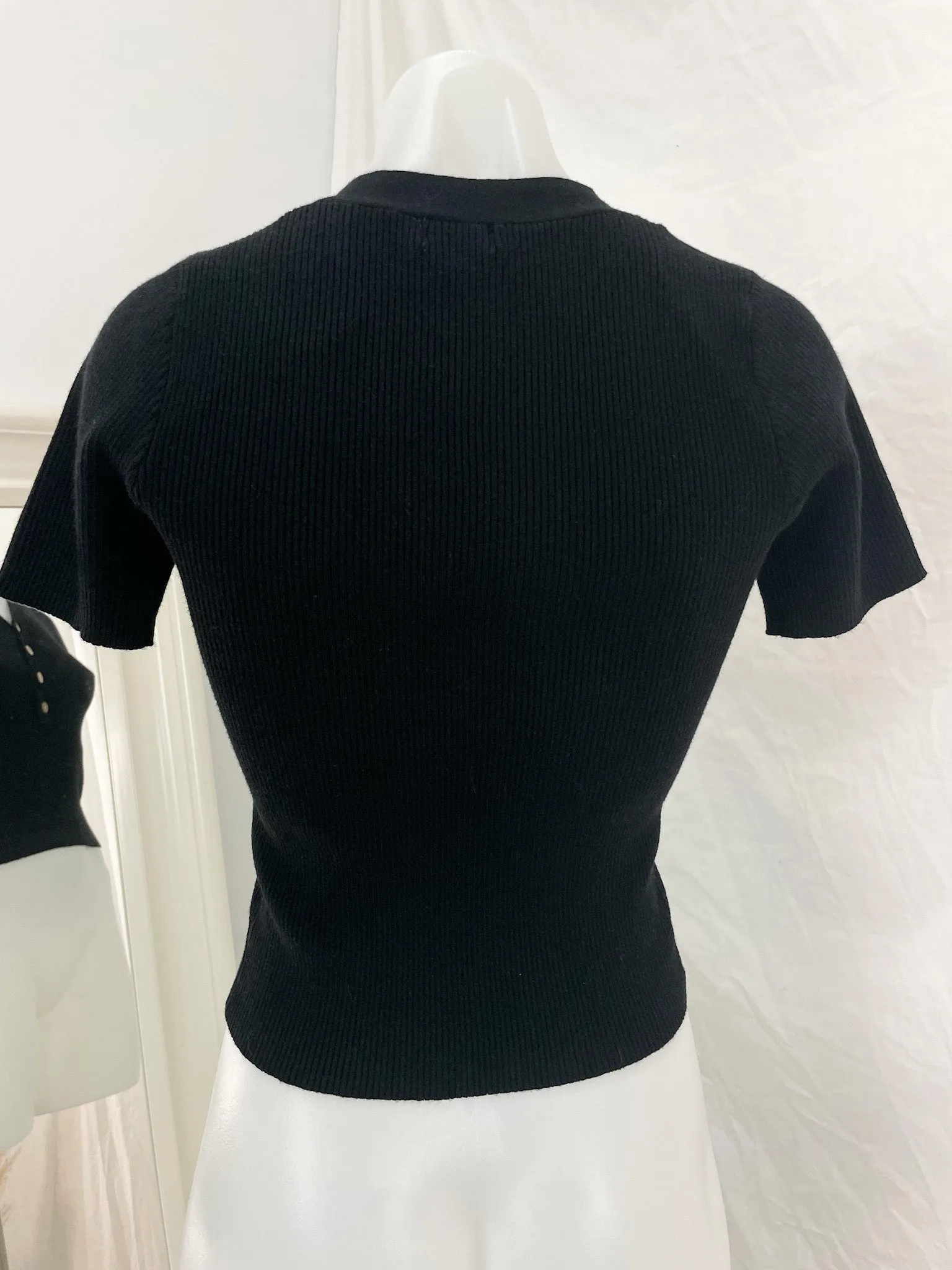 MACY KNIT TEE - BLACK