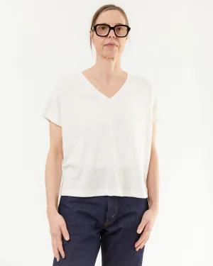 Merz b Schwanen Women's Cotton/Linen V-neck T-shirt in White