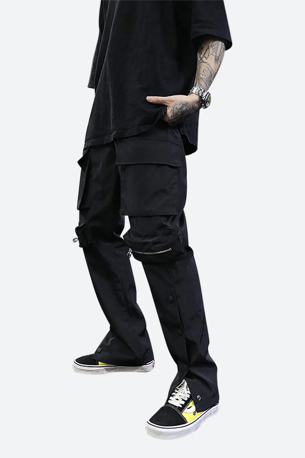 OFFICER CARGOS