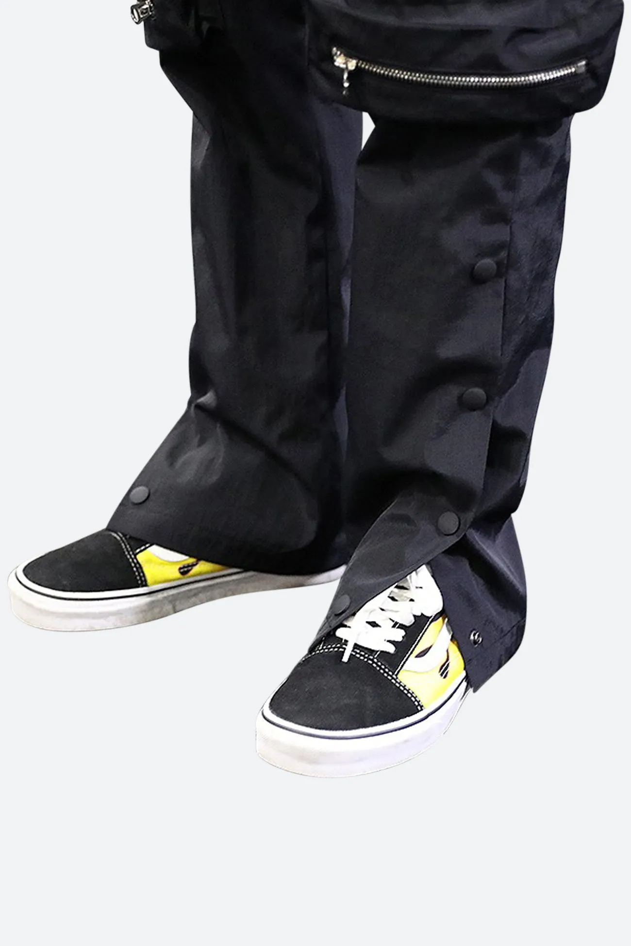 OFFICER CARGOS