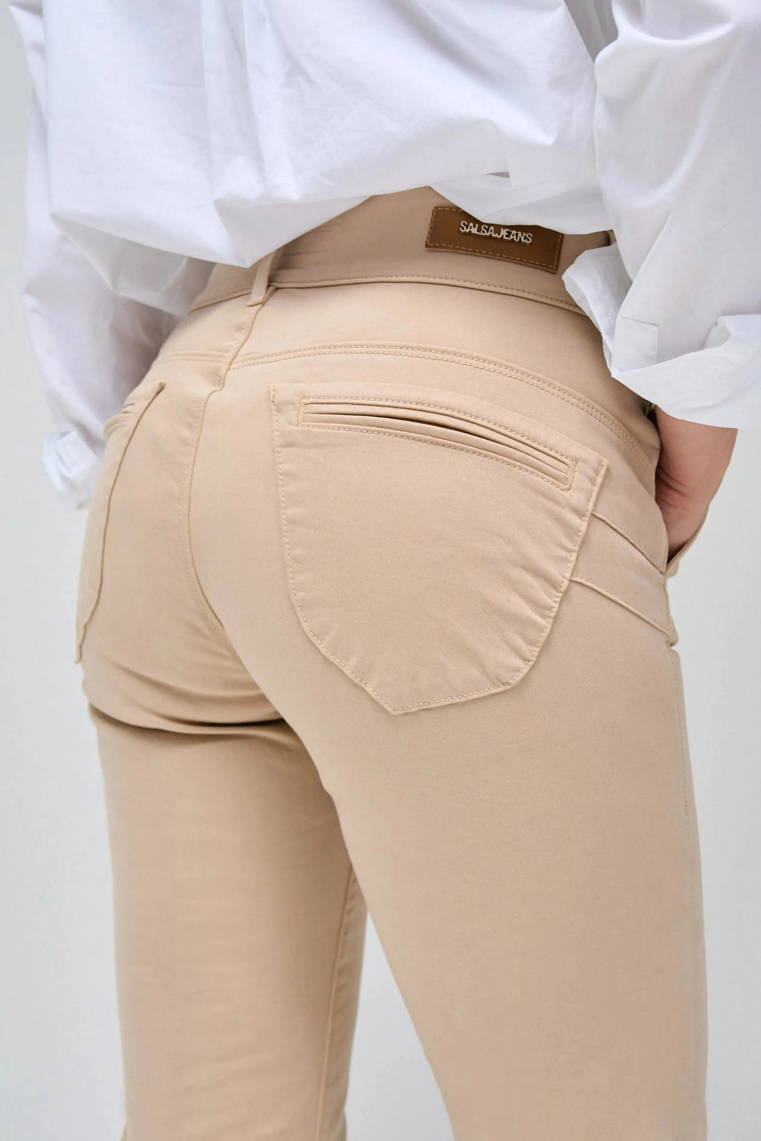 Pantalones SALSA Chinos Secret Push In Cropped Slim Beige