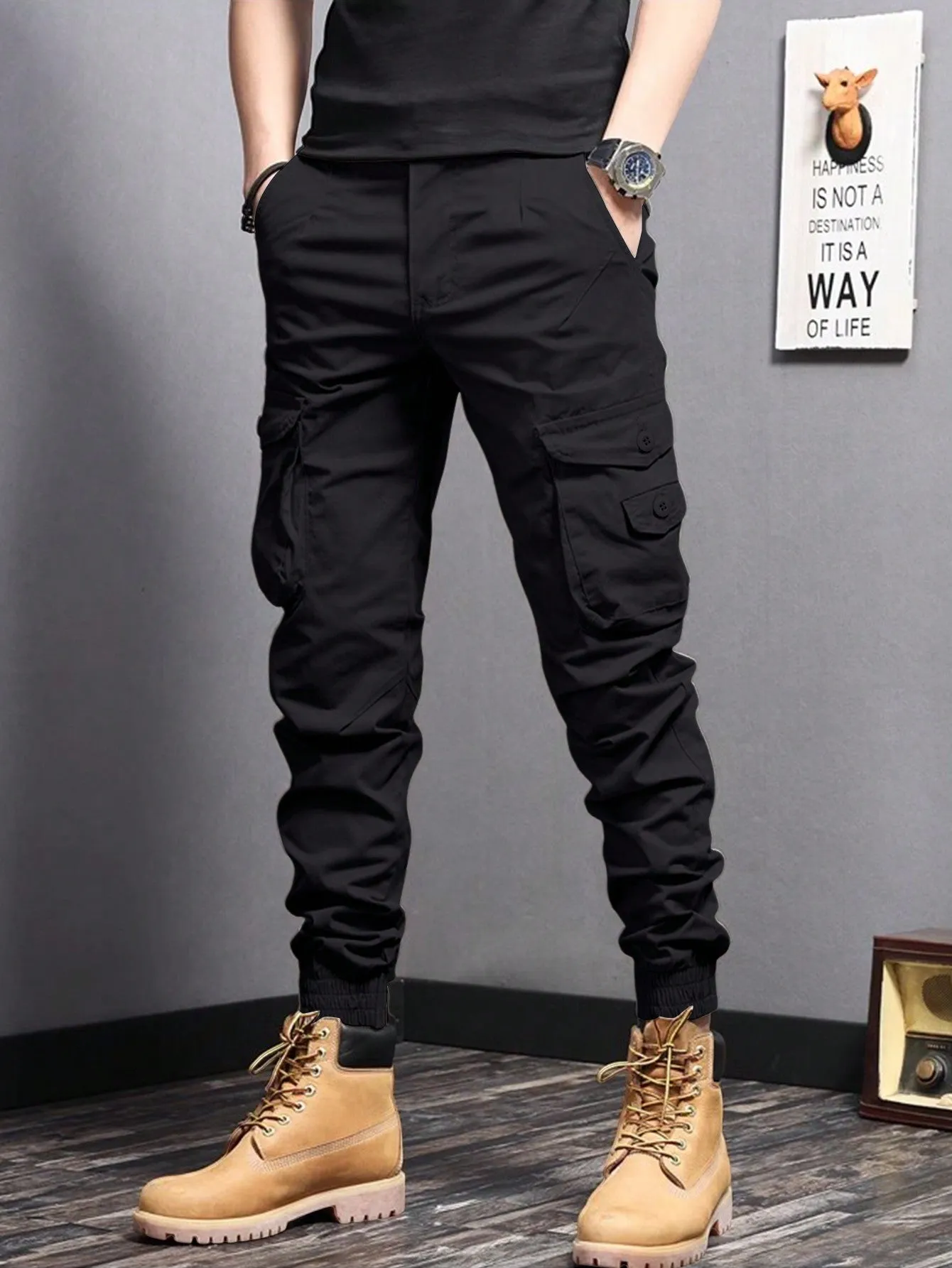 QA EMRG Men's Pleated Cargo Pants