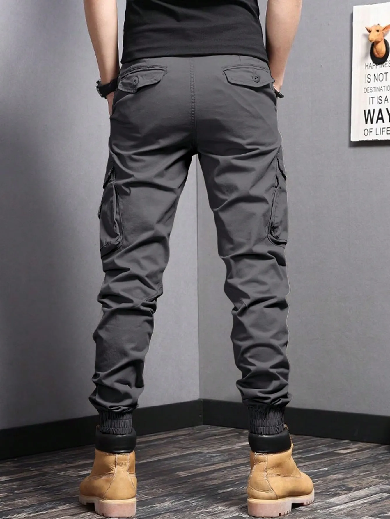 QA EMRG Men's Pleated Cargo Pants
