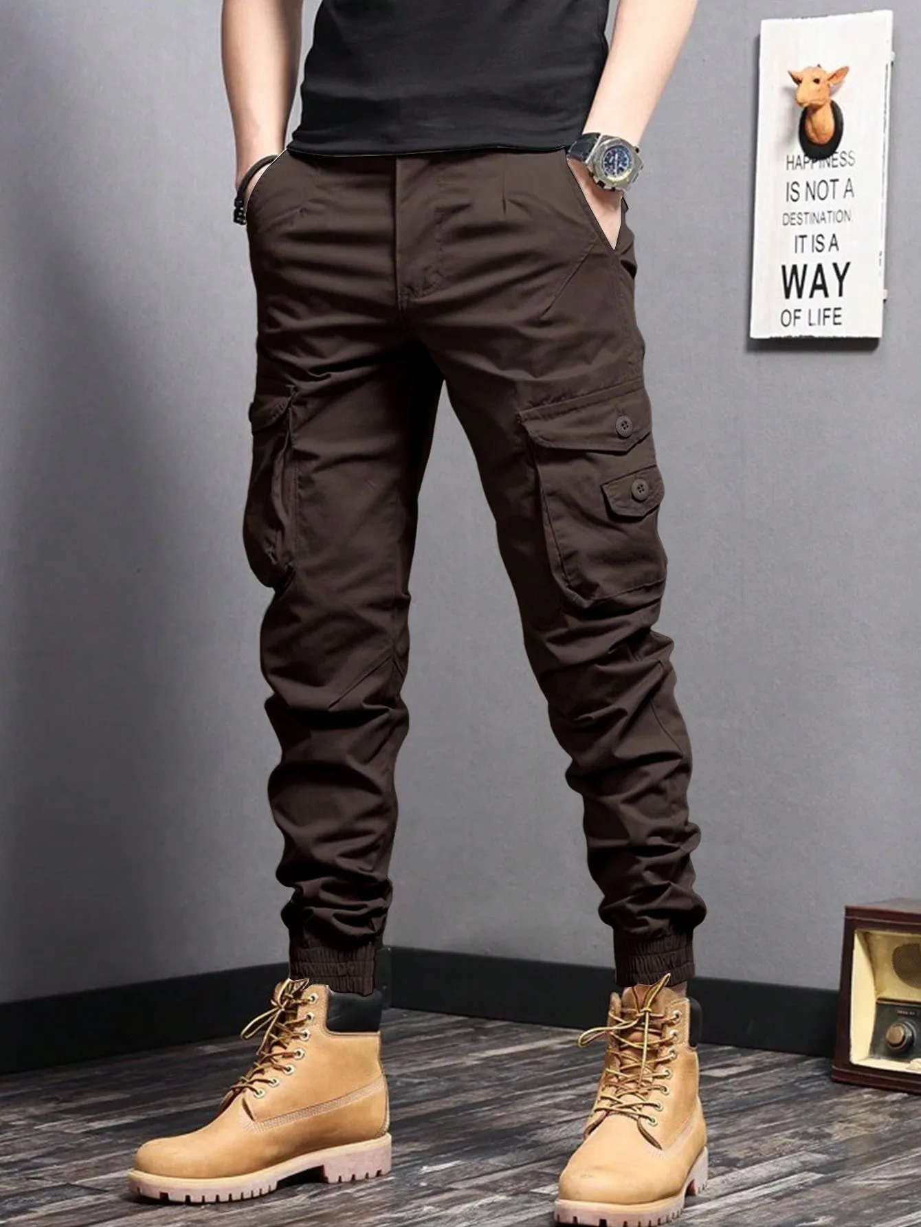 QA EMRG Men's Pleated Cargo Pants