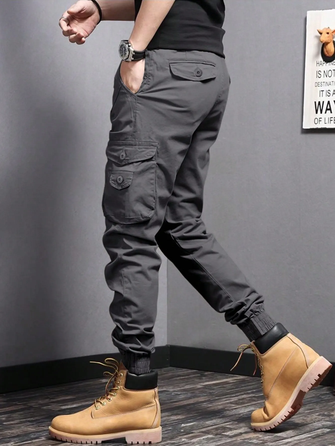 QA EMRG Men's Pleated Cargo Pants