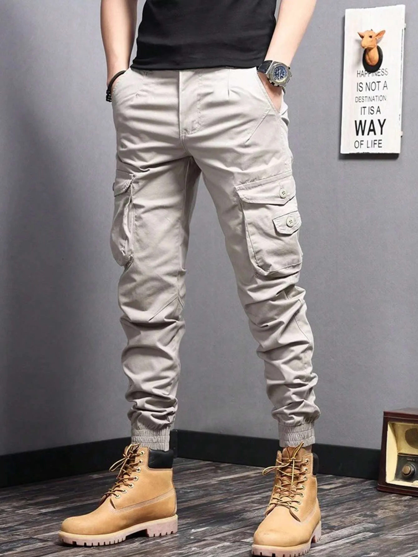 QA EMRG Men's Pleated Cargo Pants