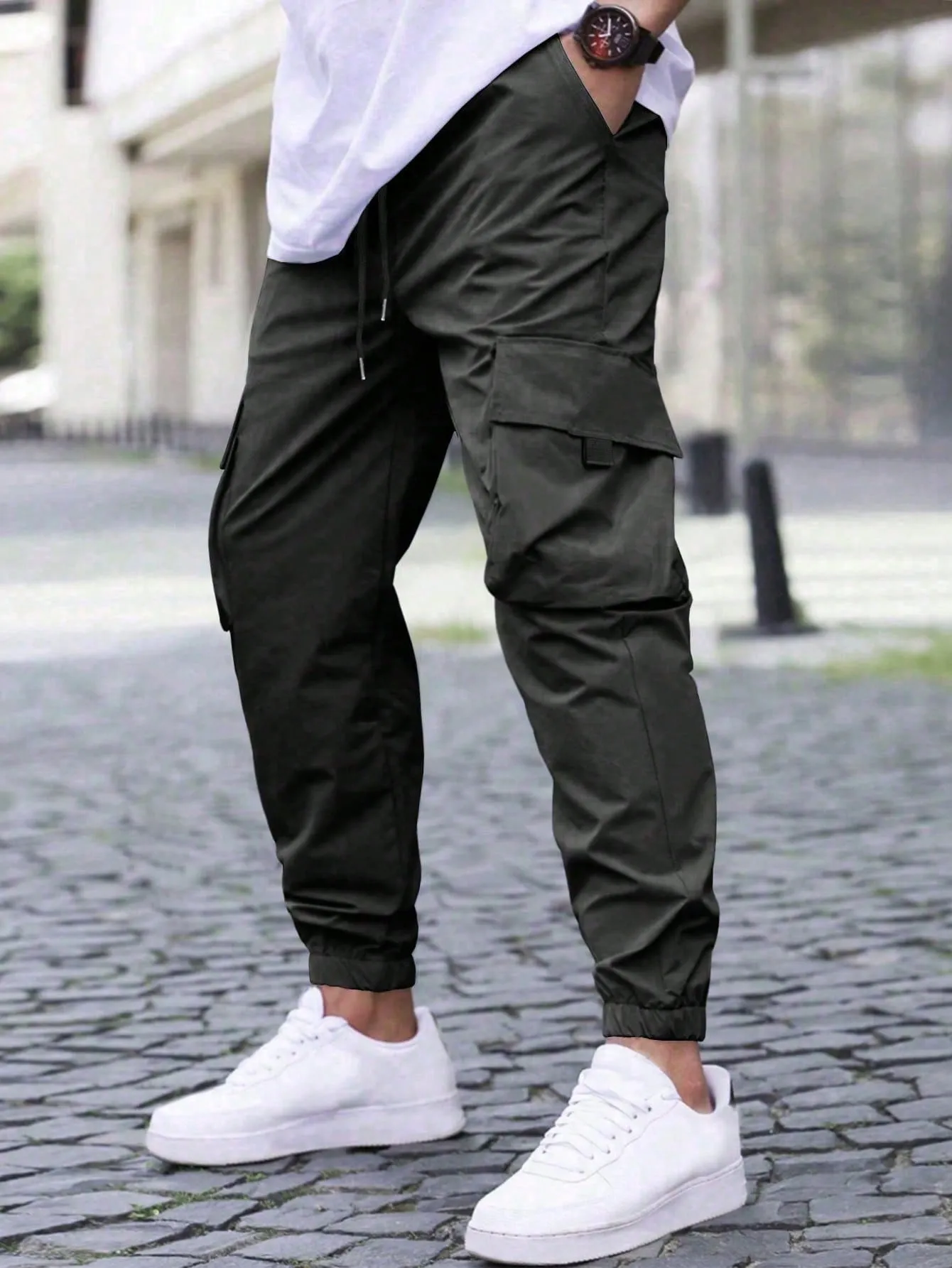 QA Homme Loose Fit Men's Cargo Pants With Flap Pockets And Drawstring Waist
