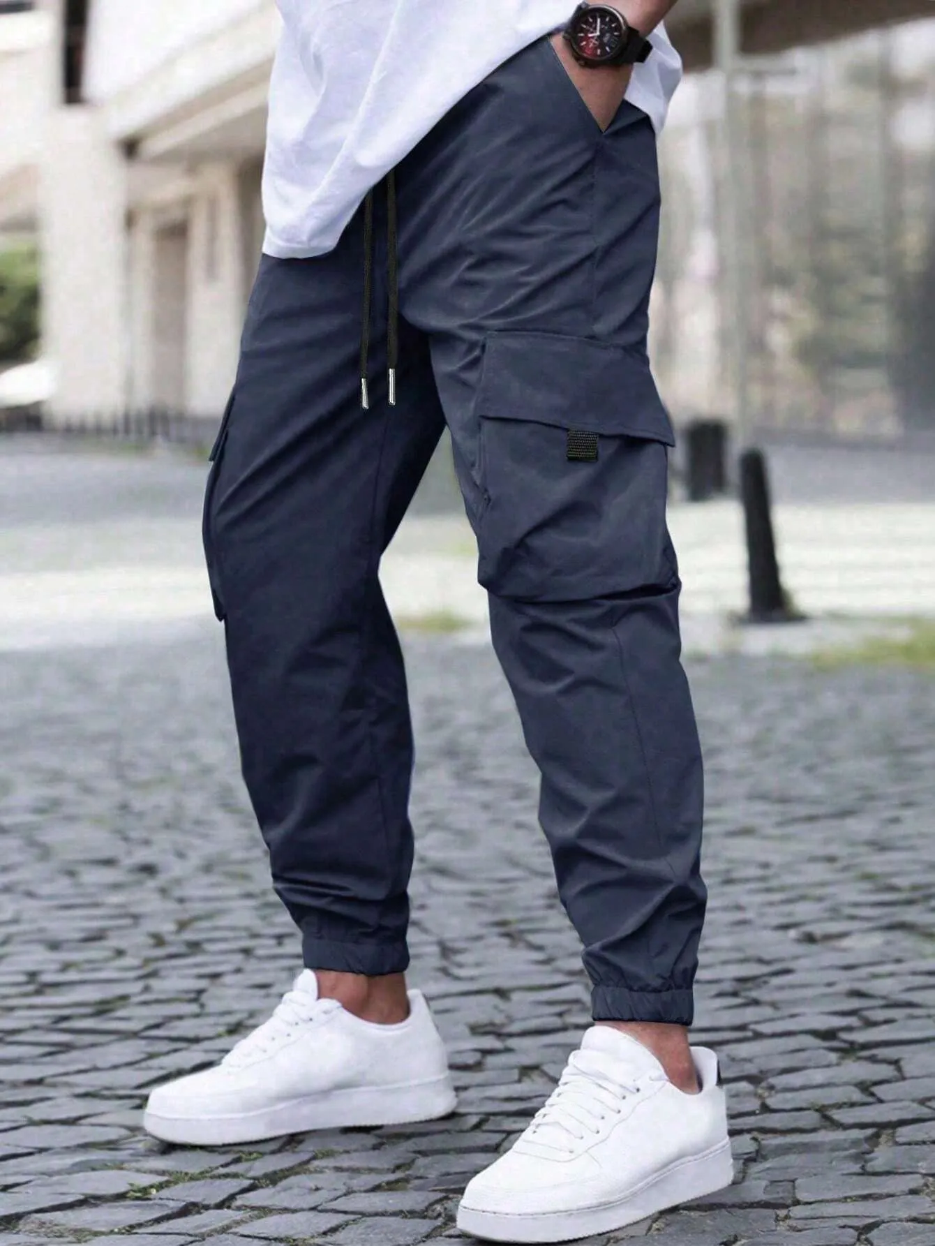 QA Homme Loose Fit Men's Cargo Pants With Flap Pockets And Drawstring Waist