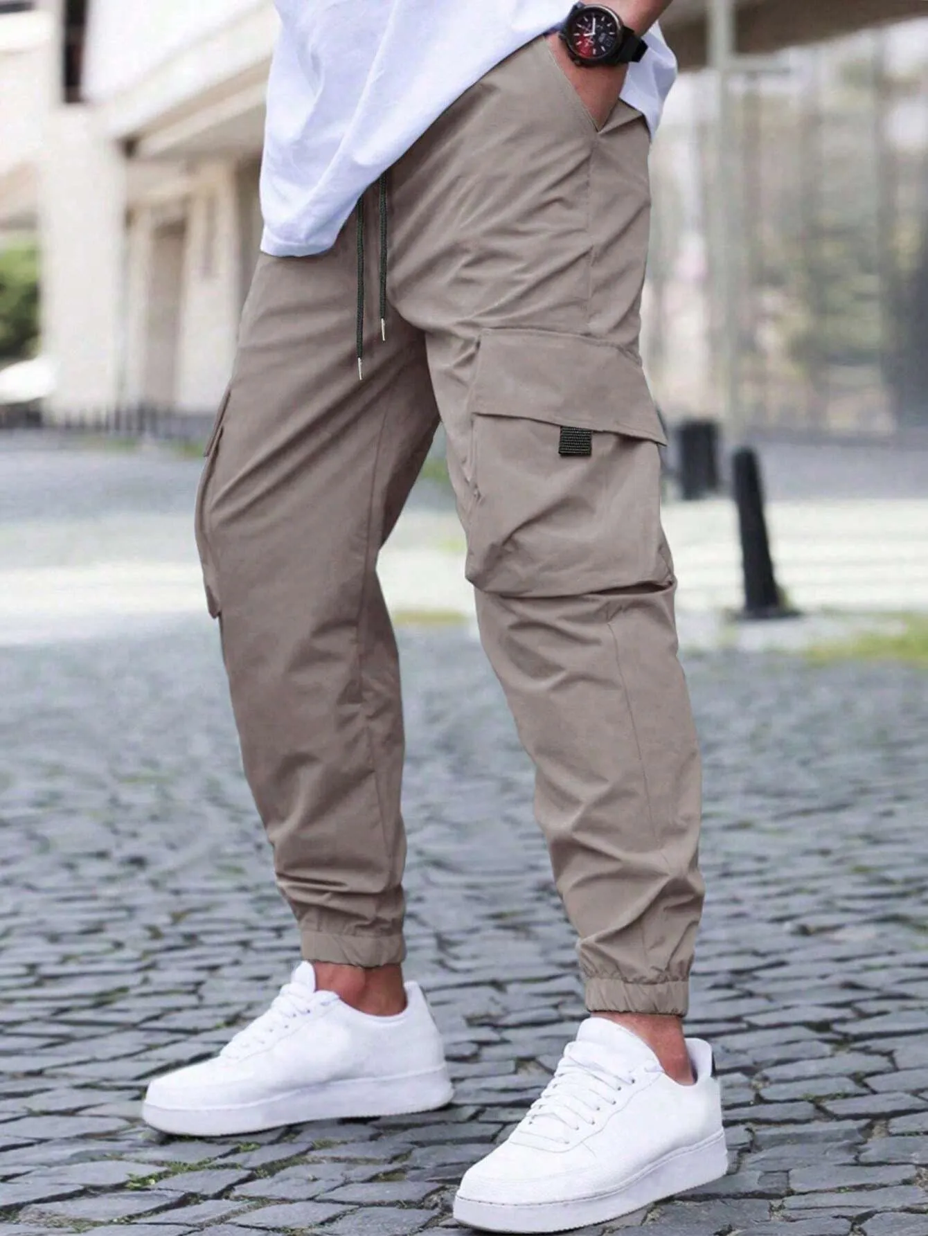 QA Homme Loose Fit Men's Cargo Pants With Flap Pockets And Drawstring Waist