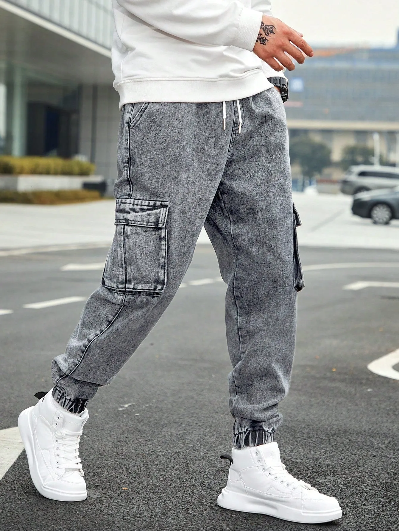 QA Homme Men's Drawstring Waist Cargo Denim Pants With Slanted Pockets