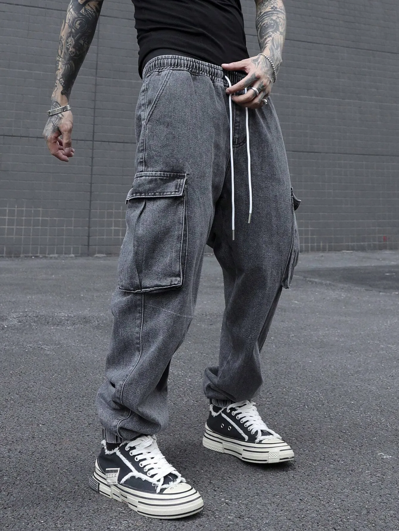 QA Homme Men's Drawstring Waist Cargo Denim Pants With Slanted Pockets