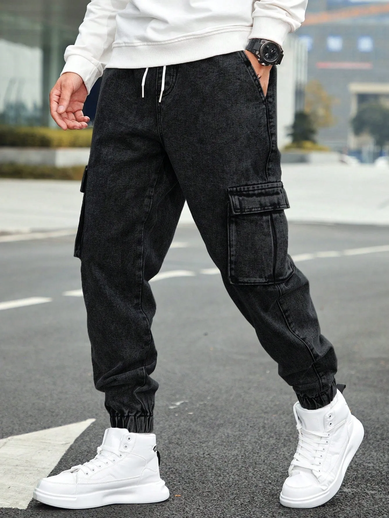 QA Homme Men's Drawstring Waist Cargo Denim Pants With Slanted Pockets