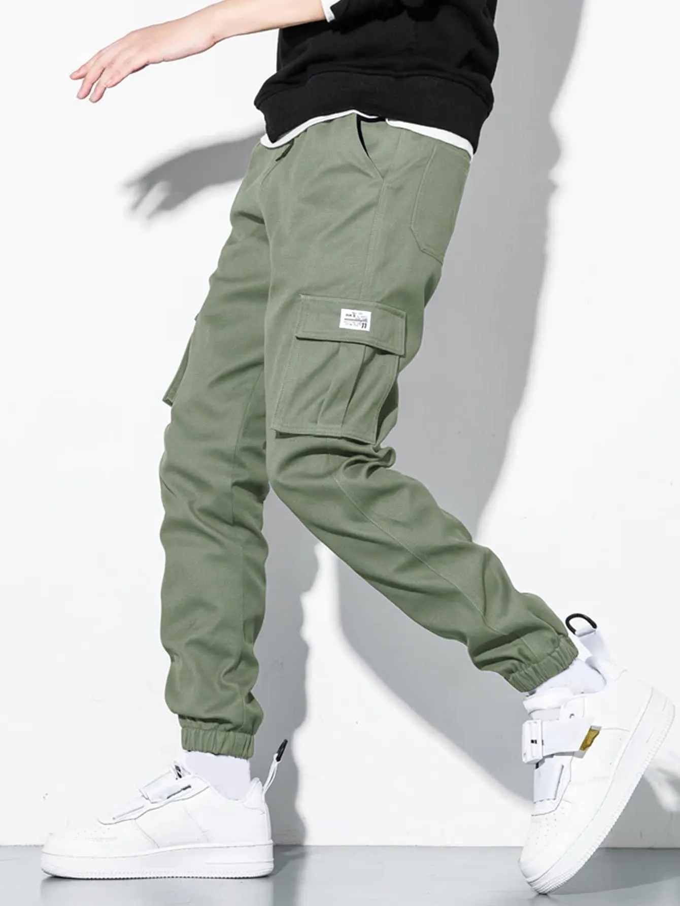 QA Hypemode Men Flap Pocket Cargo Trousers
