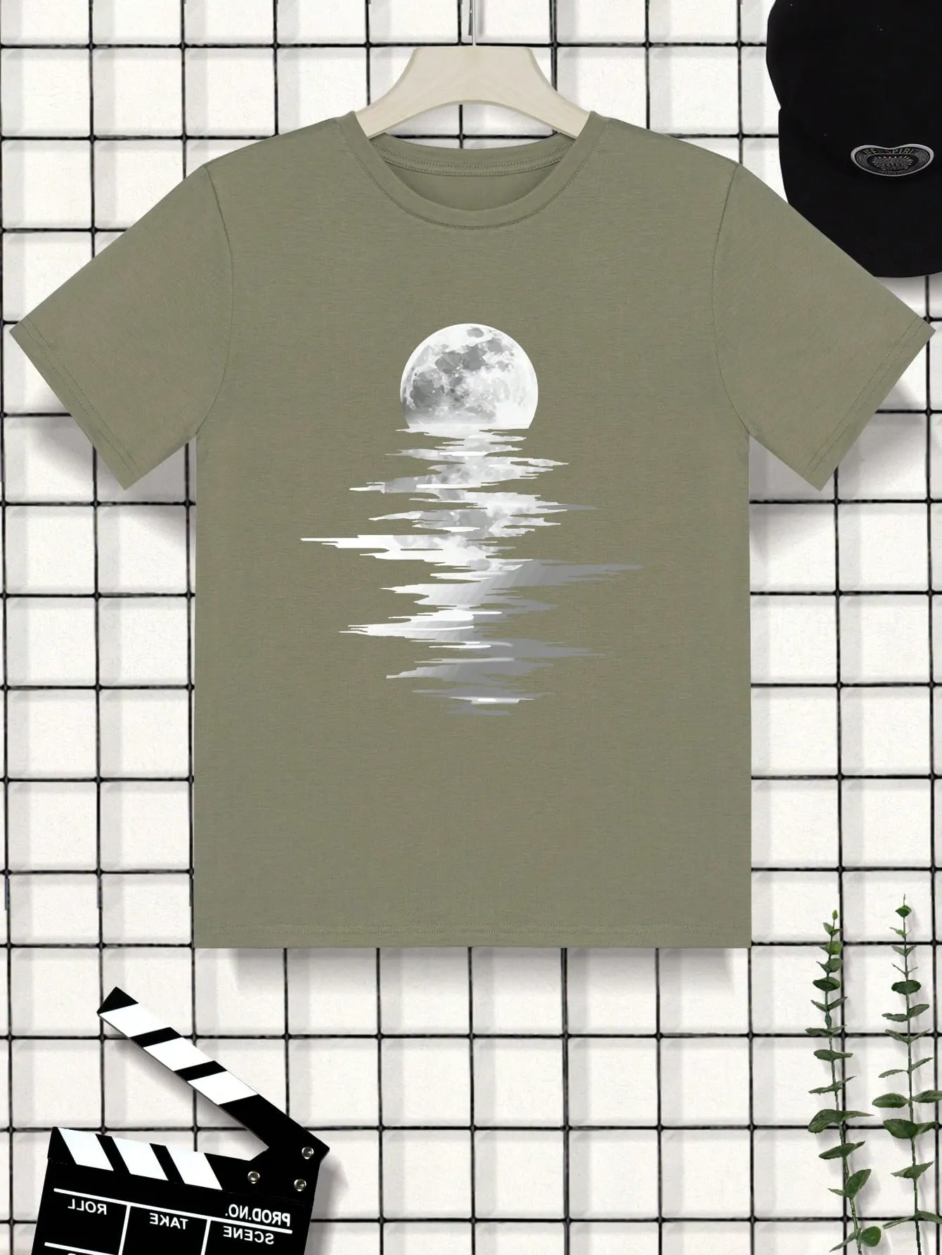 QA Men Moon Print Tee For Summer