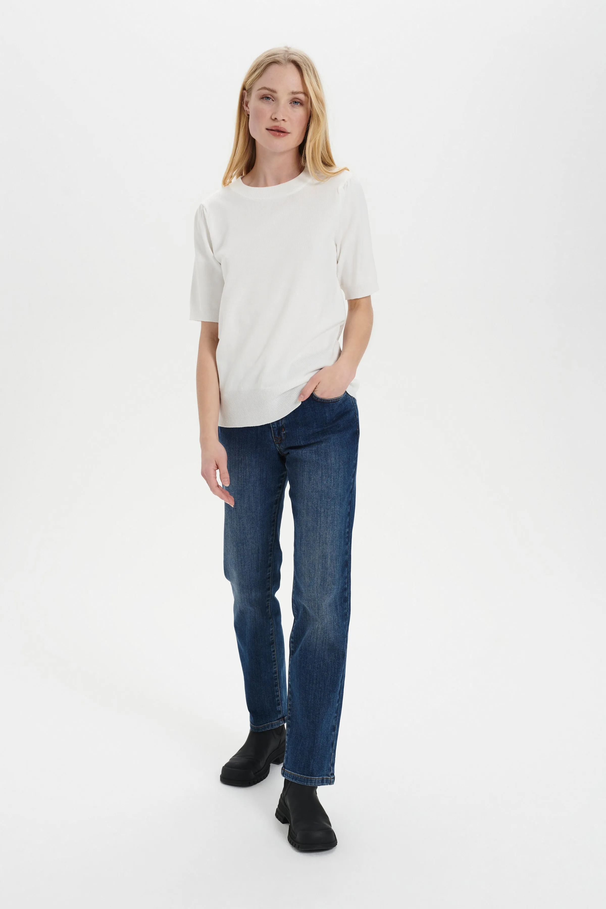 Saint Tropez Mila Short Sleeve Pullover in Ice