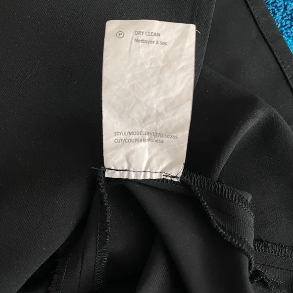 Vince Black Sheath Midi Dress w/ hidden buttons in the front. 2 side pockets XS